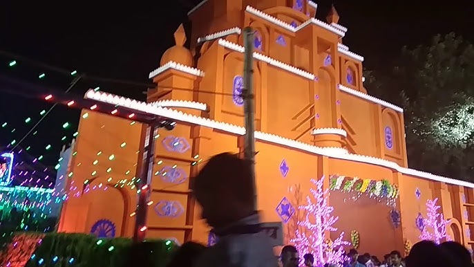 सांसद ने किया चरही पूजा पंडाल का उदघाटन