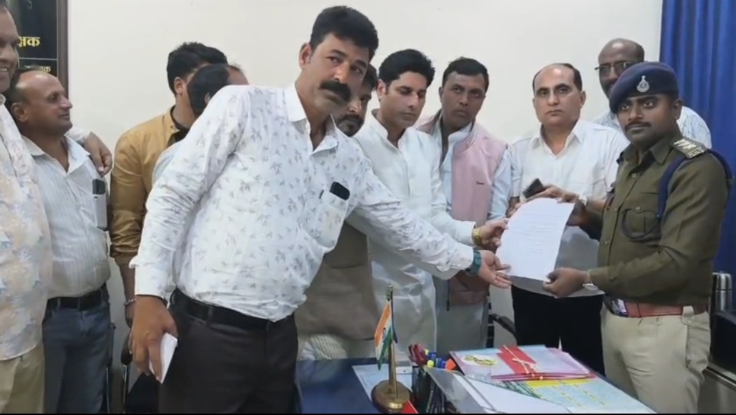 बड़ौद हिंसा मामला: कांग्रेस प्रतिनिधिमंडल ने पुलिस से की मुलाकात, पार्षद फिरोज खान को झूठा फंसाने का आरोप