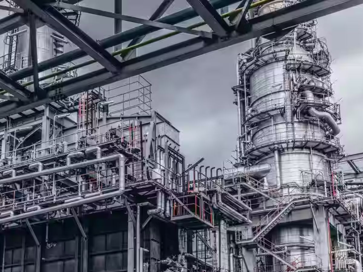 Ujjain chemical factory workers : उज्जैन की केमिकल फैक्ट्री में बड़ा खुलासा, 30 से ज्यादा कर्मचारियों की सुनने की क्षमता 70–80% तक प्रभावित